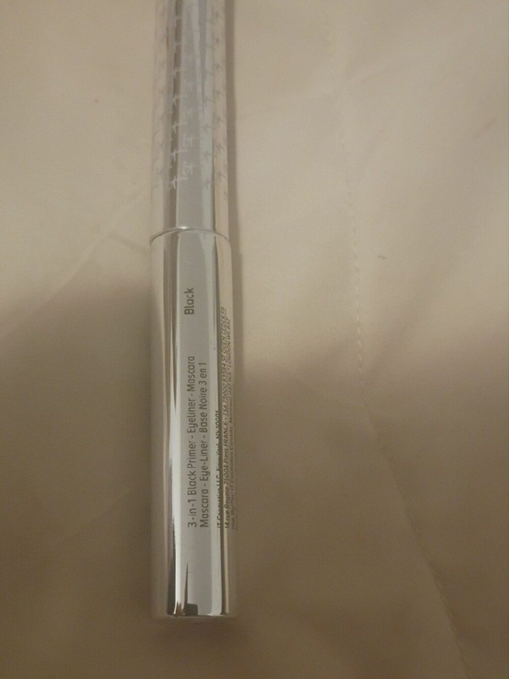 it cosmetics Tightline Eyeliner - Silver Metallic - Picture 2 of 2